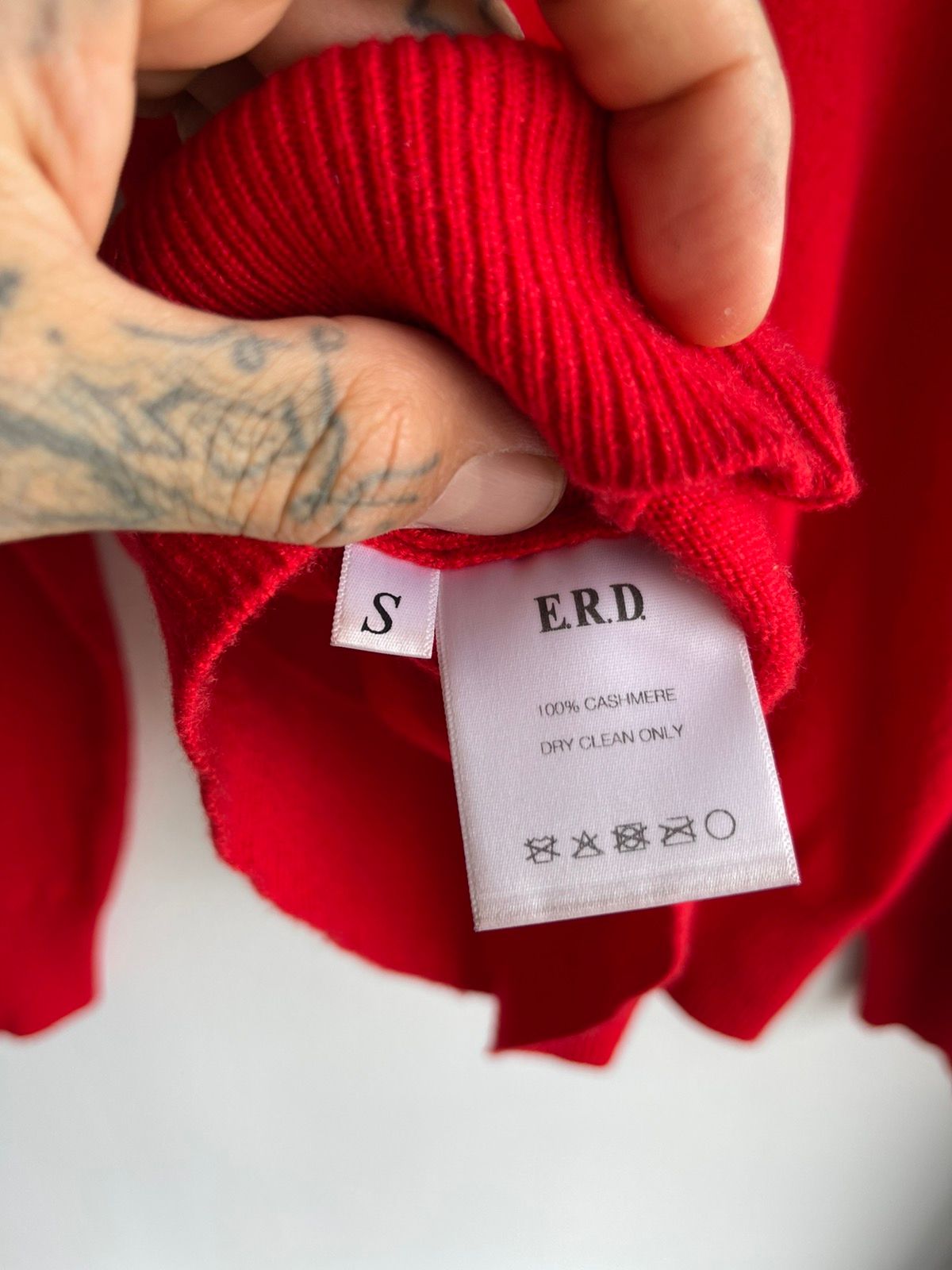 ERD X Loro Piano 100% CASHMERE Limited Sweater