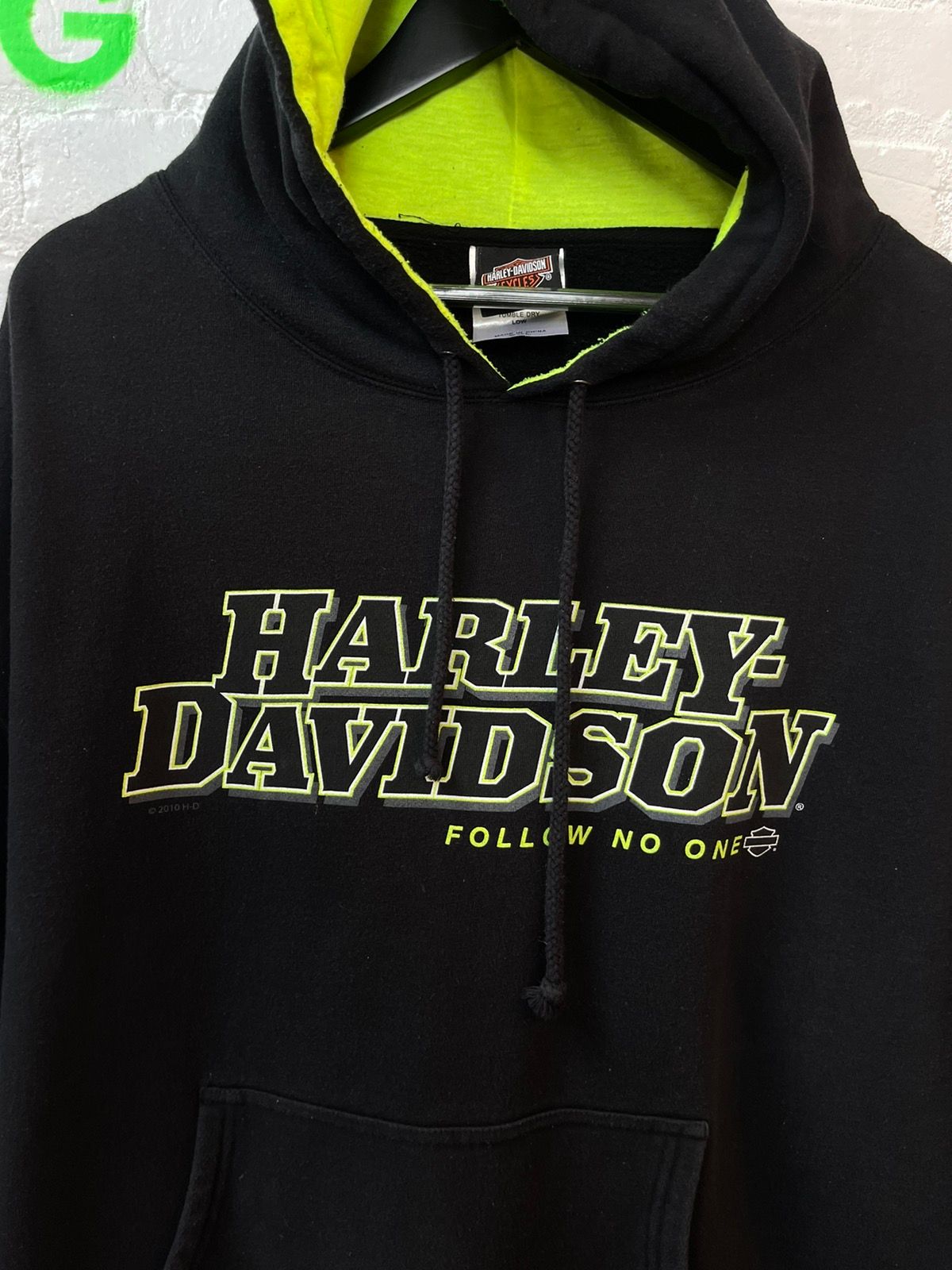 Vintage Harley Davidson TRUST NO ONE Black Lime Green HOODIE