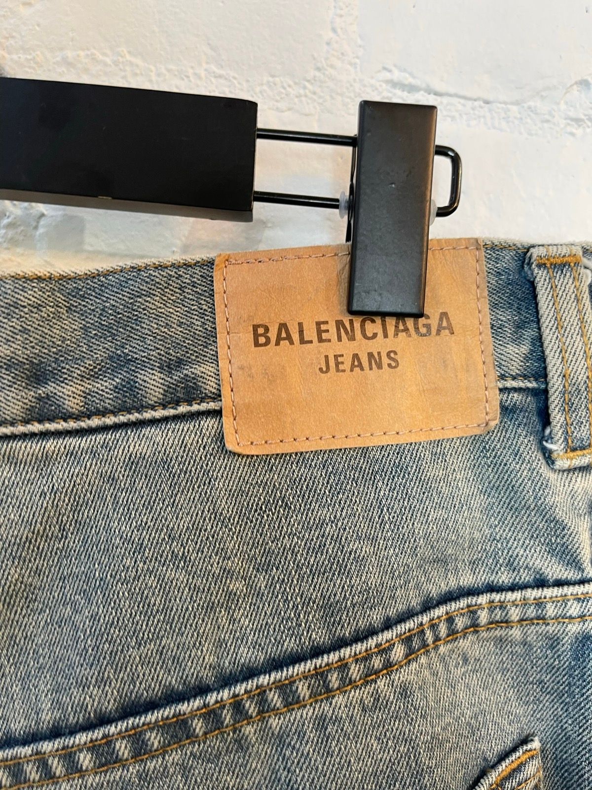 Balenciaga TORN Hole Distressed Denim Jeans SZM 30-33