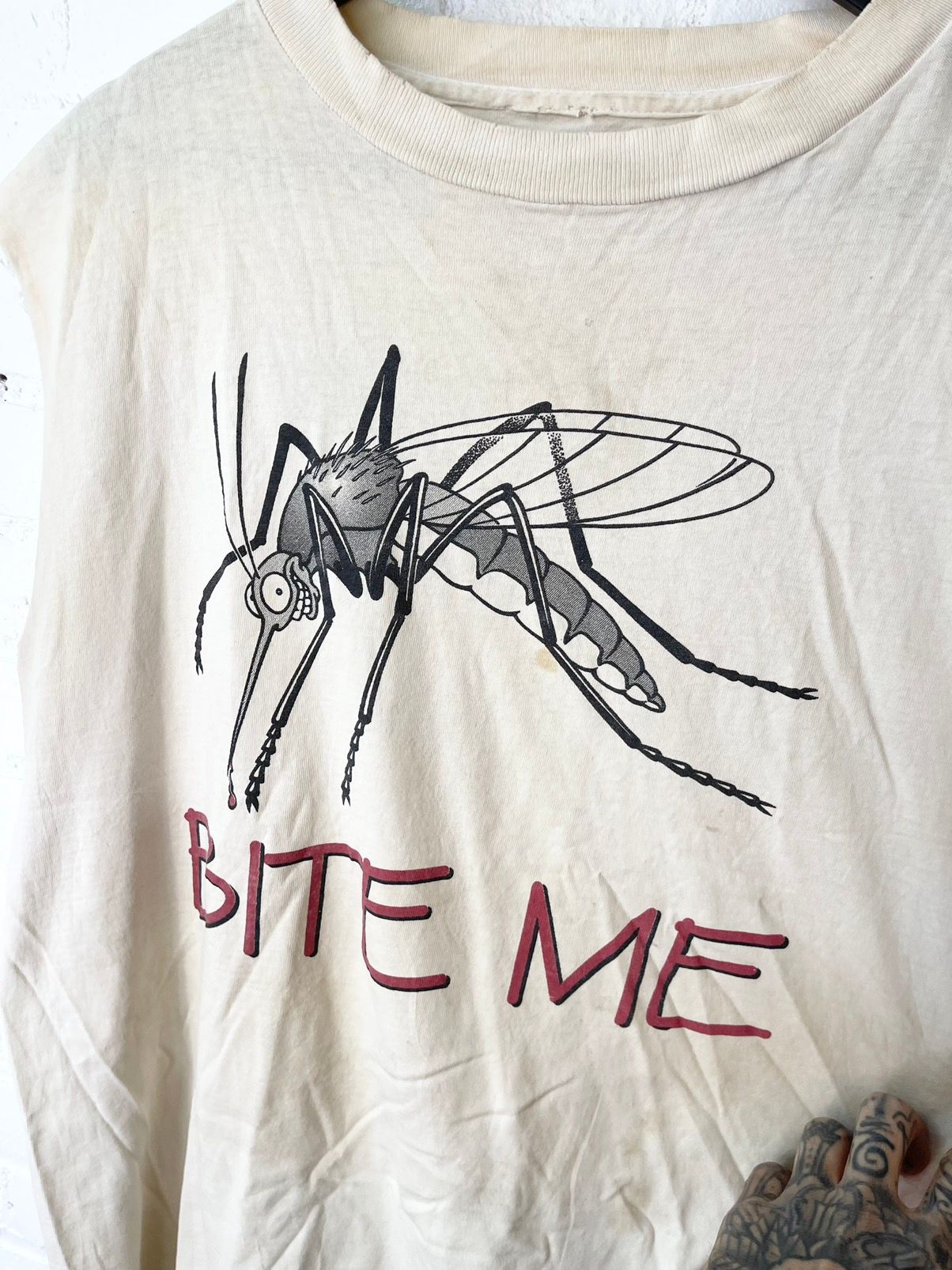 Vintage THRASHED BITE ME! Mosquito Tank Top Shirt